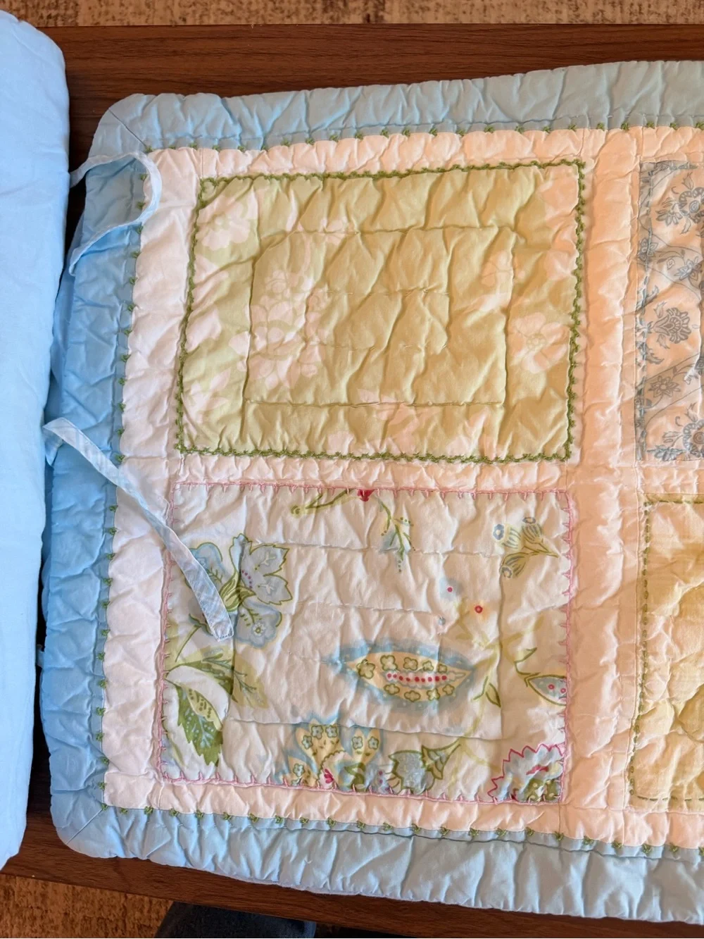 Set of 2 VTG Pottery Barn Kids Floral Quilted Pillow Shams 2006 Blue Standard